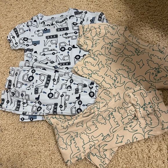 Lot of boys 5T pajamas bundle - Picture 2 of 13